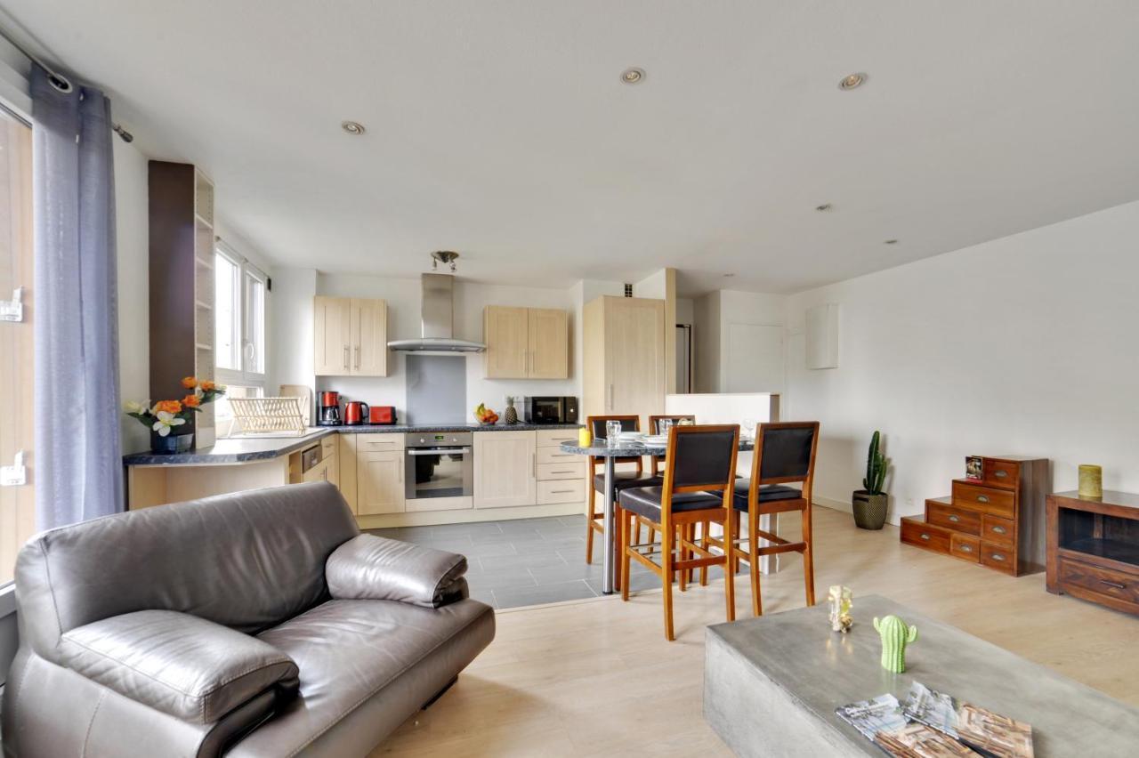 Ferienwohnung Chic Apart With Parking Saint-Denis  Exterior foto